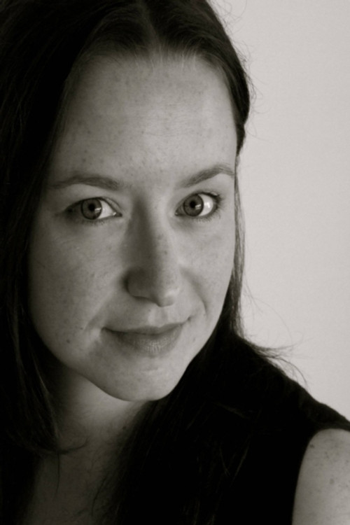 Willow Kean as Store Customer