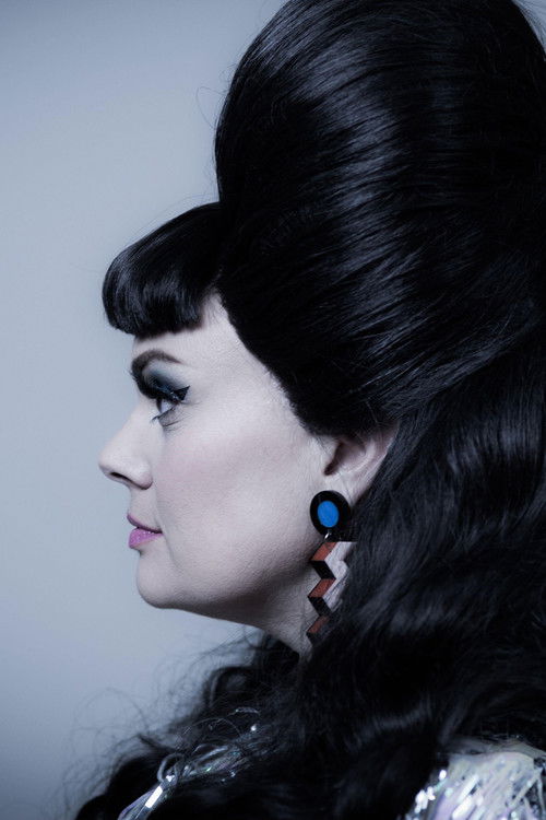 Tami Neilson as Self - Guest Artist