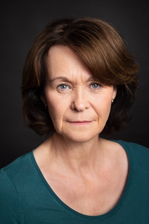 Gillian Broderick as Rachel