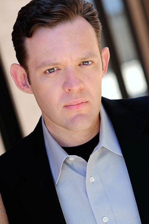 Rob Gallavan as Perry Watts