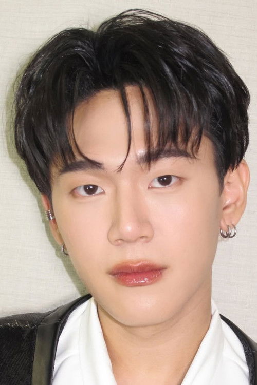 Phoomphipach Ackkarakitinun as Self