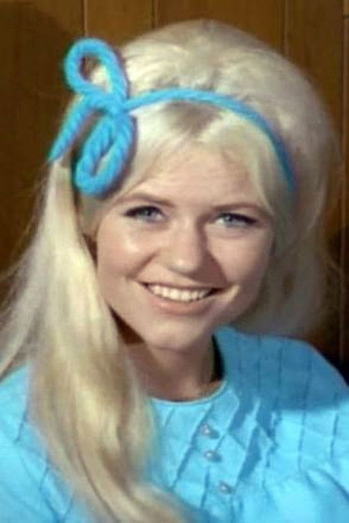 Phyllis Stengel as Blonde Lesbian