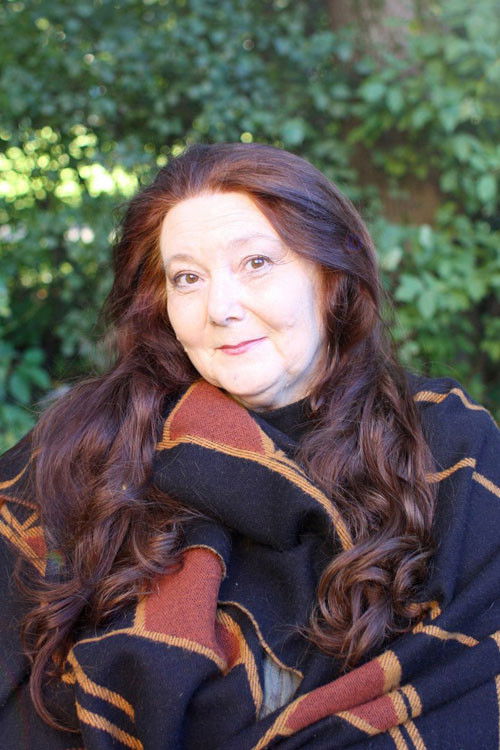 Larisa Ignatenko as Тамара Михайловна бабушка Леры