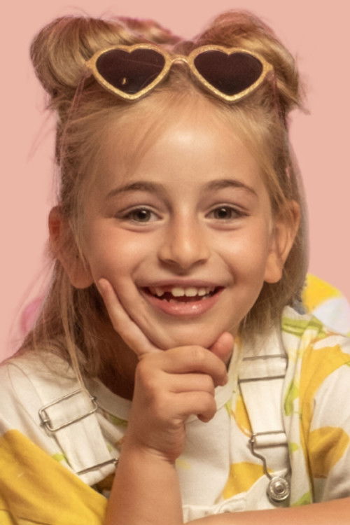 Amaryllis Kapiri as Chara Politi