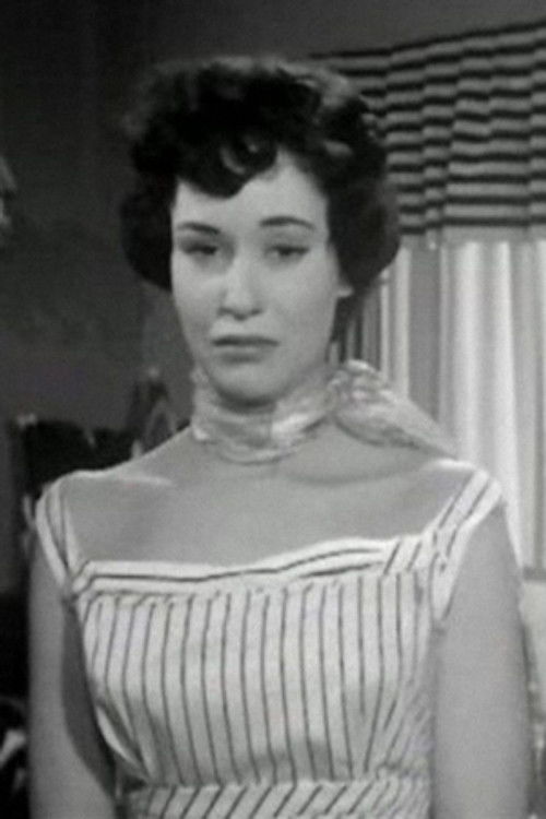 Nadia Nour as بنت عم حسن