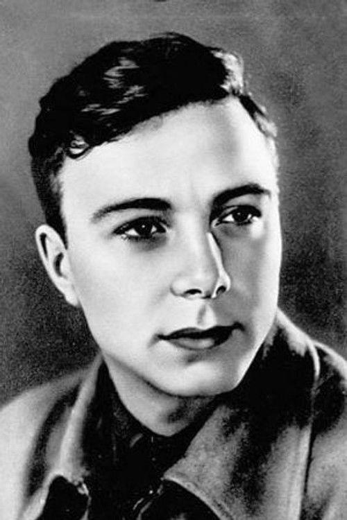 Sergei Gurzo as Vasov