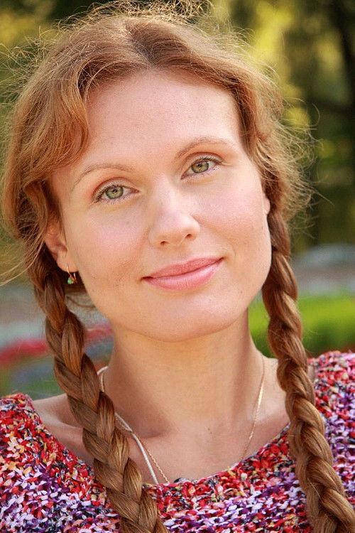 Yuliya Yanovskaya as Татьяна Олеговна, клиентка