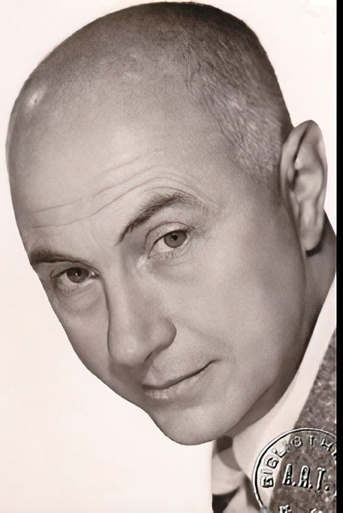 Michel Duran as L'amant d'autrefois