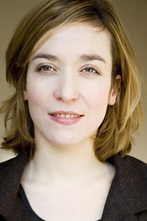 Laurence Garel as Assistante radiologie