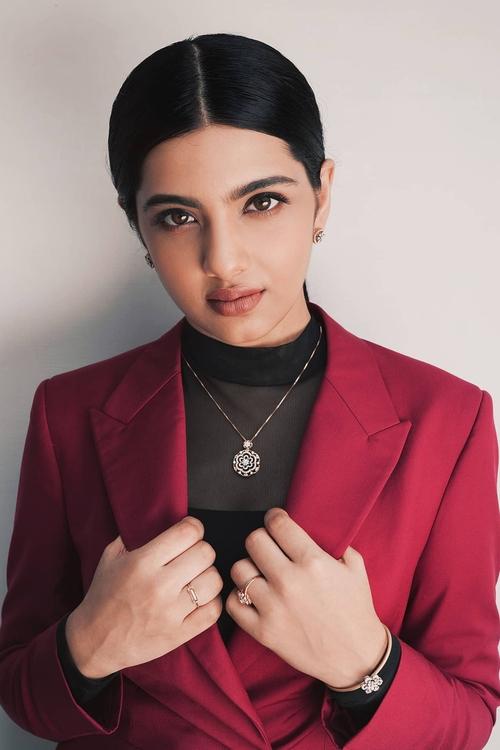 Wafa Khadeeja Rahman as Ghost Girl