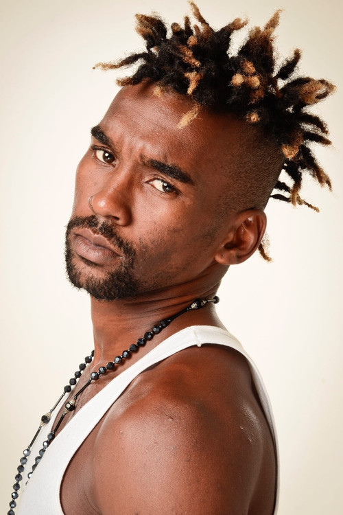 Jefferson Brasil as Juninho