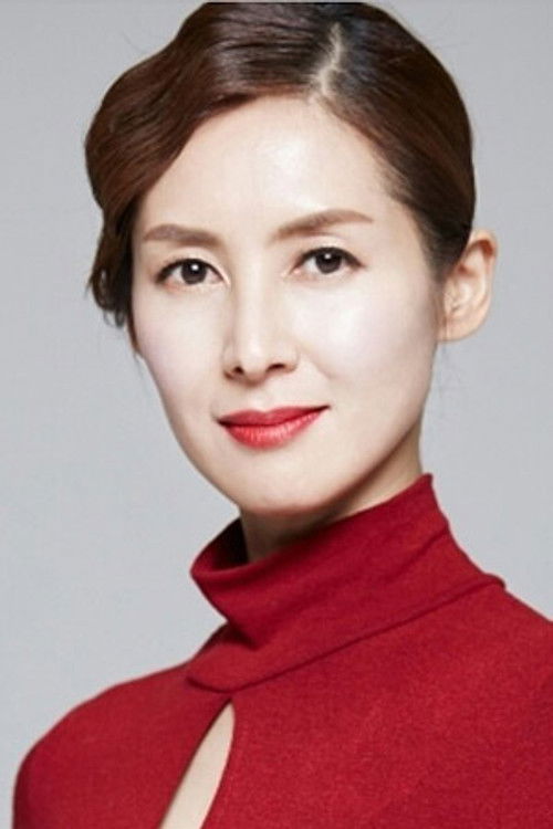 Kim Sun-hye as Female assistant