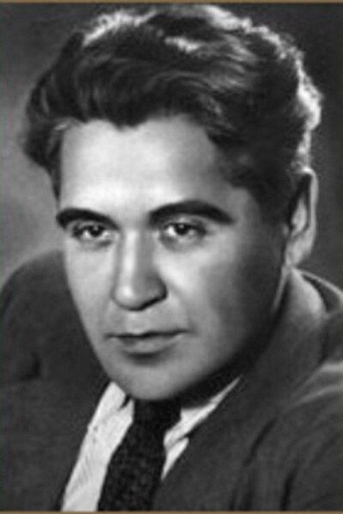 Ivan Kuznetsov as Maksim Petrovich