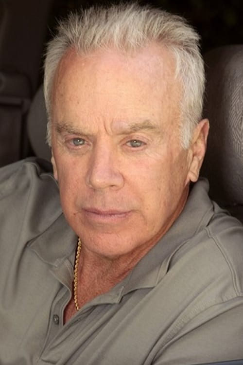 Joseph Carberry as Longshoe