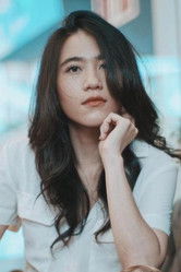 Brigitta Cynthia as Eka Cewek