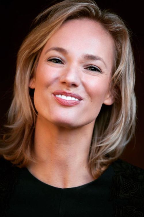 Berit van der Wouw as Zelda Wening