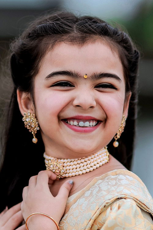 Vriddhi Vishal as Aarthi