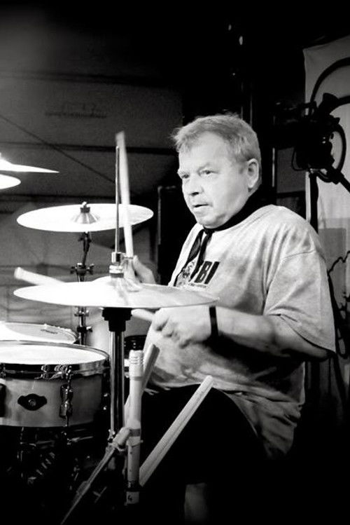 István Mareczky as Második dobos