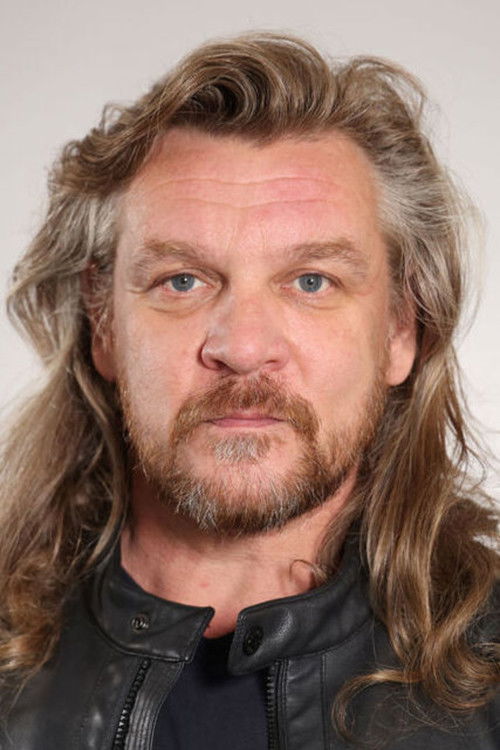 Thomas Ziesch as Franz