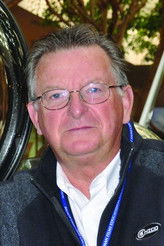 Graham Hawkes as Himself