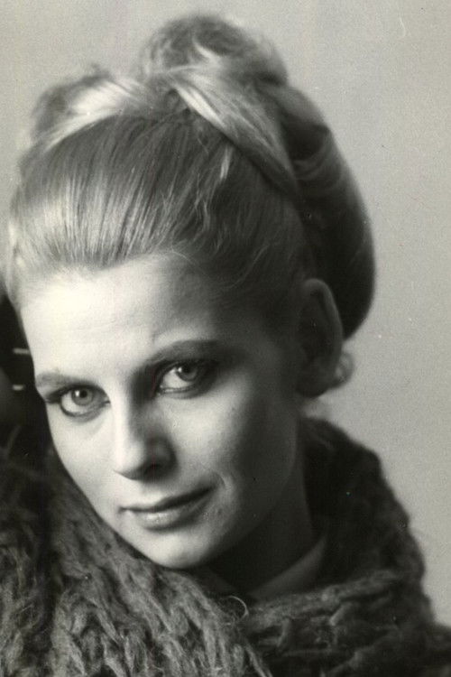 Halina Zalewska as Paola