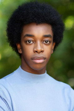 Devonté Sackitey as 