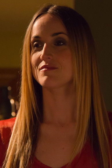 Mireia Pérez as Valia