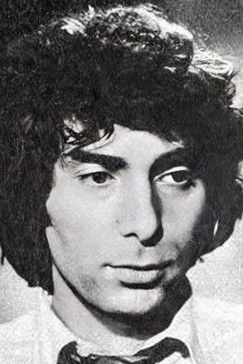 Claudio García Satur as 