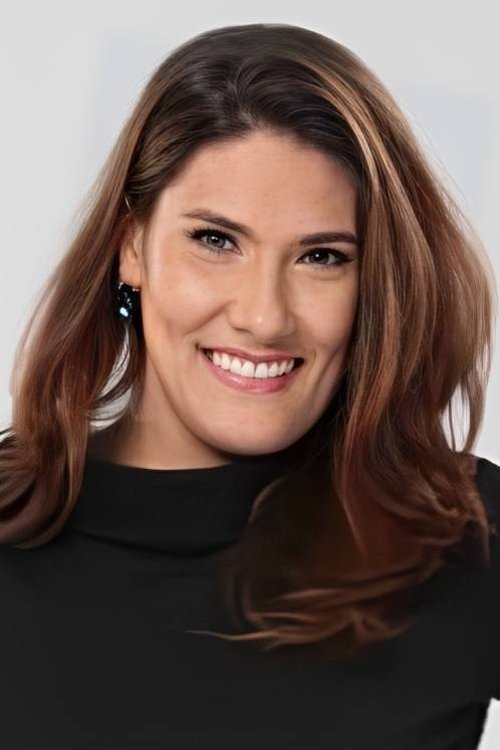 Evangeline Torcino as Detective Eillen