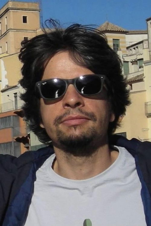 Damião Lopes as Sr. Osvaldo