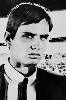 Schuyler Hayden as Lonnie Price