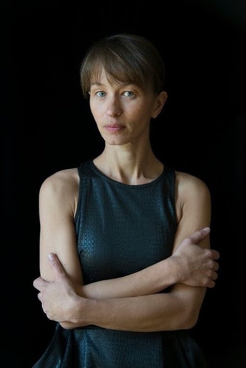 Delphine Chuillot as Valeria