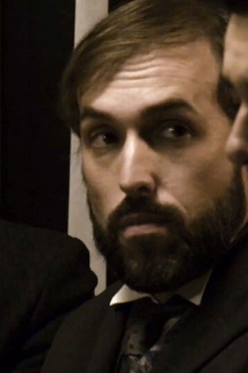 Marco Domenico Malpezzi as Uomo Burbero