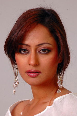 Kaveri Jha as Girja Upadhyay