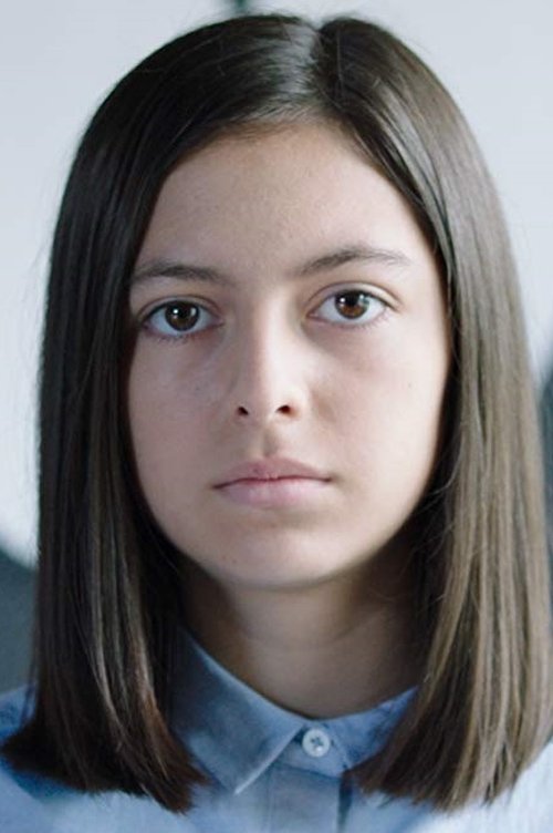 Lowena McDonell as Alice