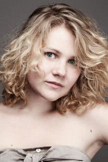 Camille Orsini as Jacqueline - 20 ans