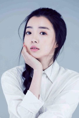 Ye Yunfei as Zou Yu