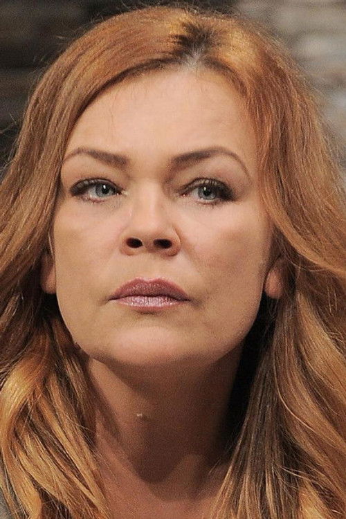 Beata Kawka as Alcoholic