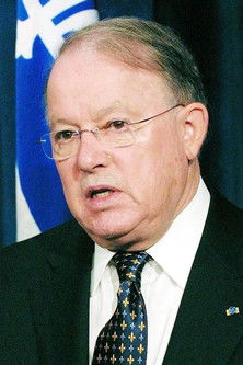 Bernard Landry as Self - PQ M.A.N.