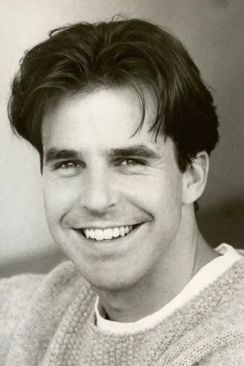 Jonathan Dokuchitz as Dimitri (singing voice)