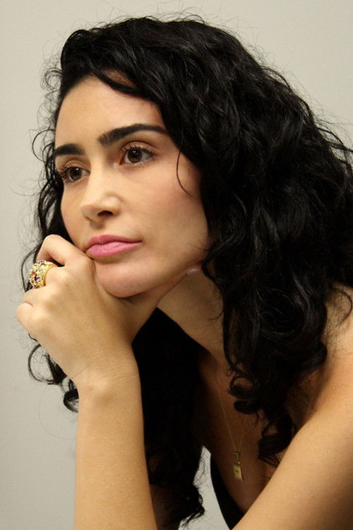 Cristiane Machado as 