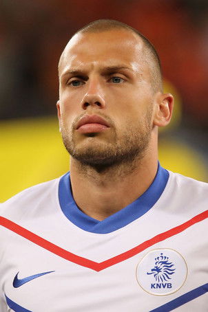 John Heitinga as Self