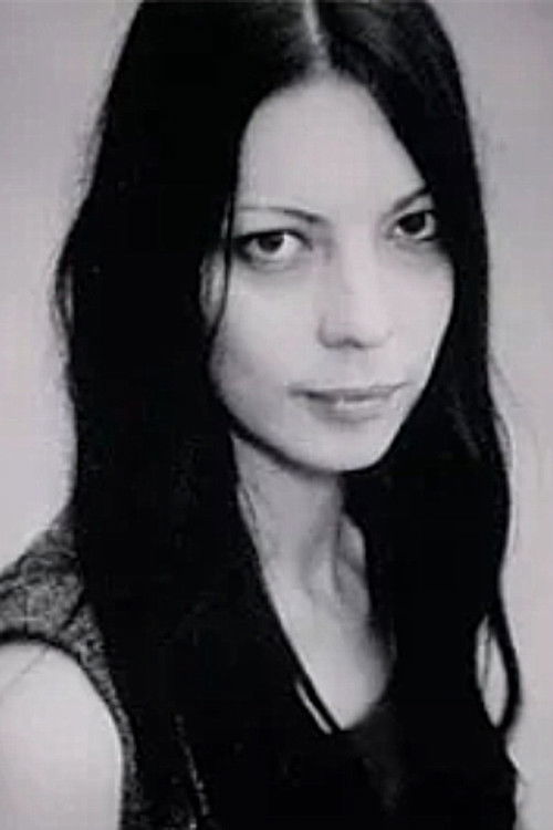 Anne-Lise Brevers as Sonia