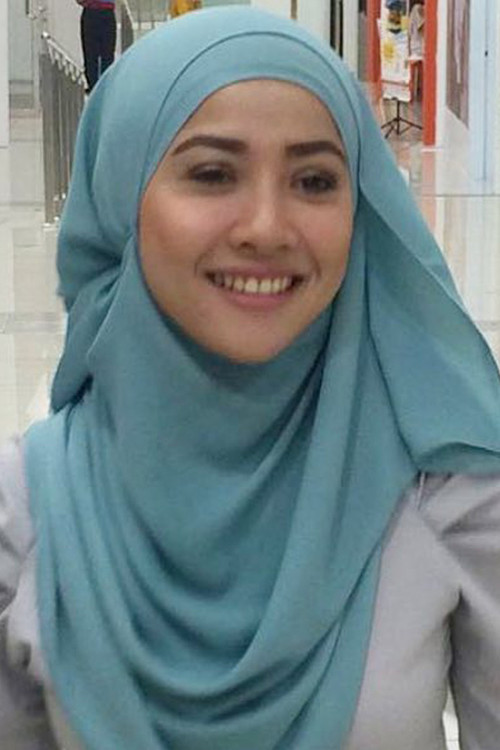 Ana Dahlia as Fadzilah