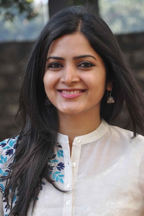 Pavani Gangireddy as Shalini