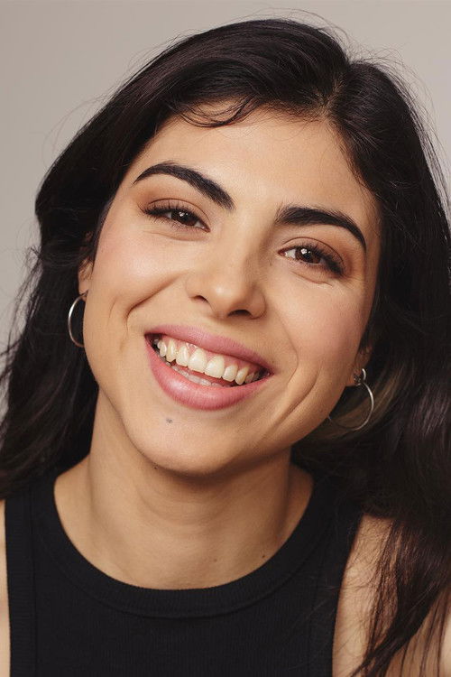 Katalina Sánchez as Carola