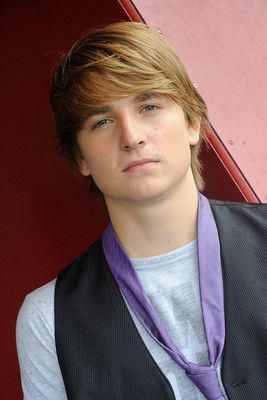 Rick Mackenbach as Ortwin