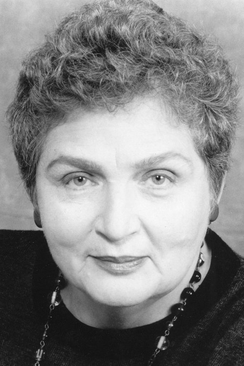 Lola Pashalinski as Babe