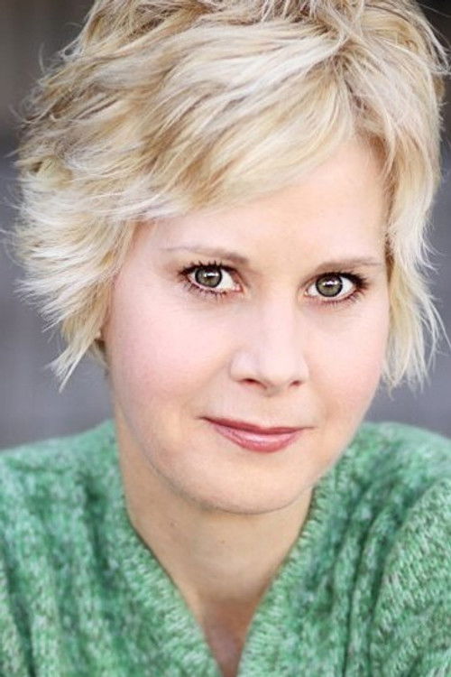 Mary-Beth Manning as Victoria Martin