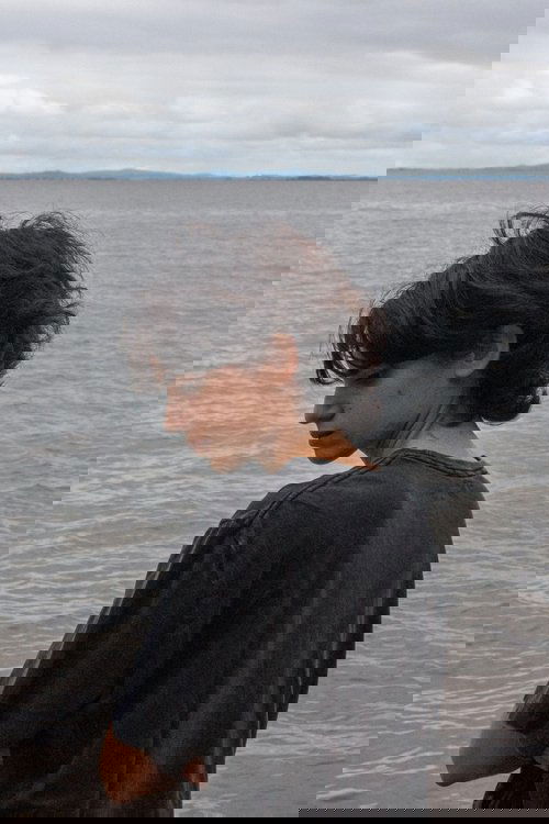 Aren Gallo as Estela